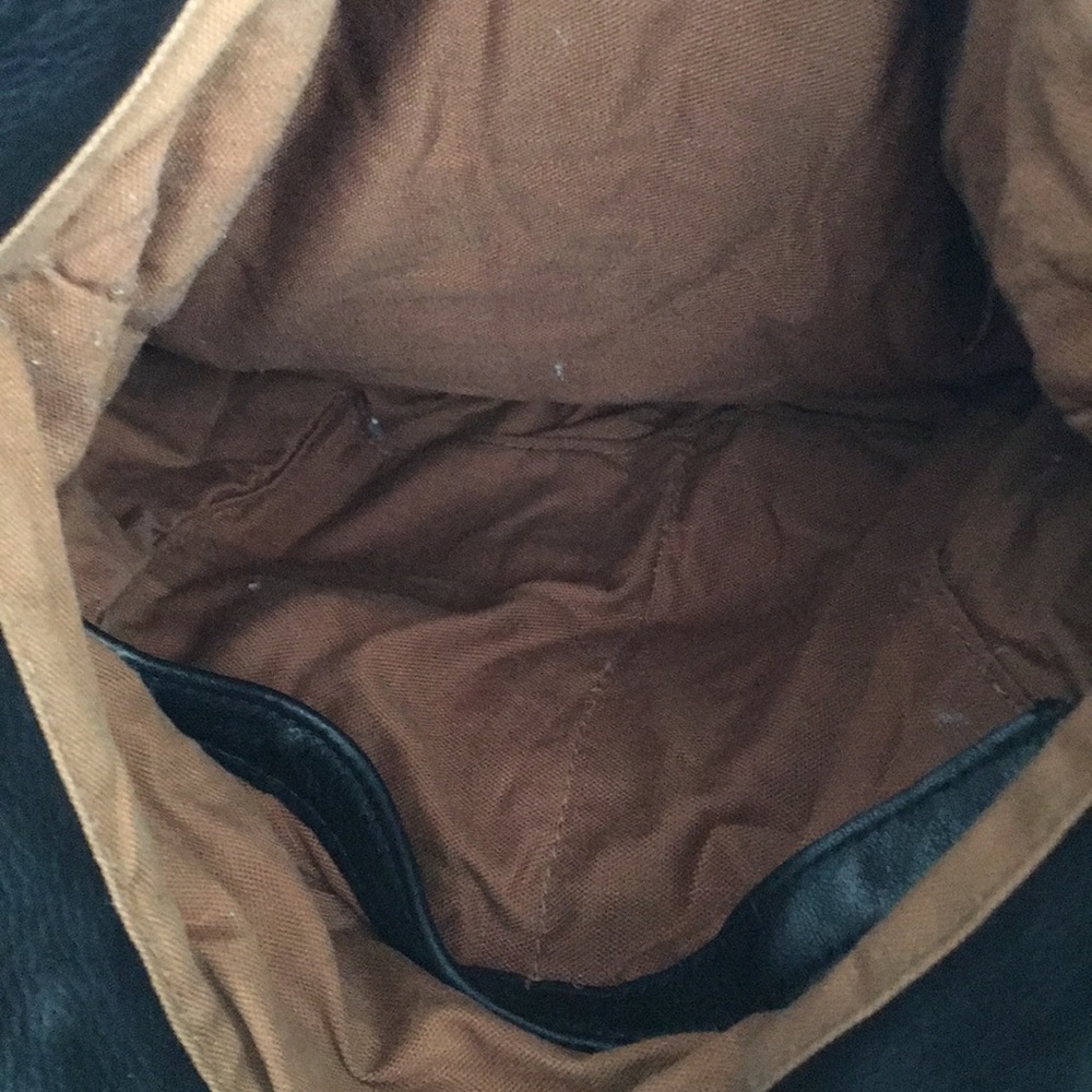Tignanello/ Vintage / Leather/ Cross Body/ - Picture 4 of 5